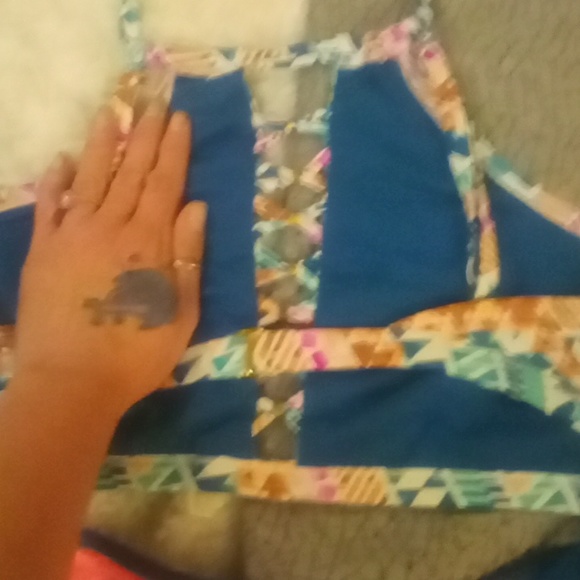 High neck laced front teal and rust bikini w cheeky bottoms - Picture 7 of 12